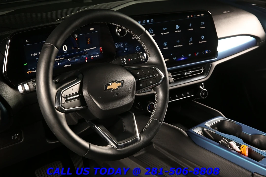 2025 Chevrolet Equinox - Image 10 of 24