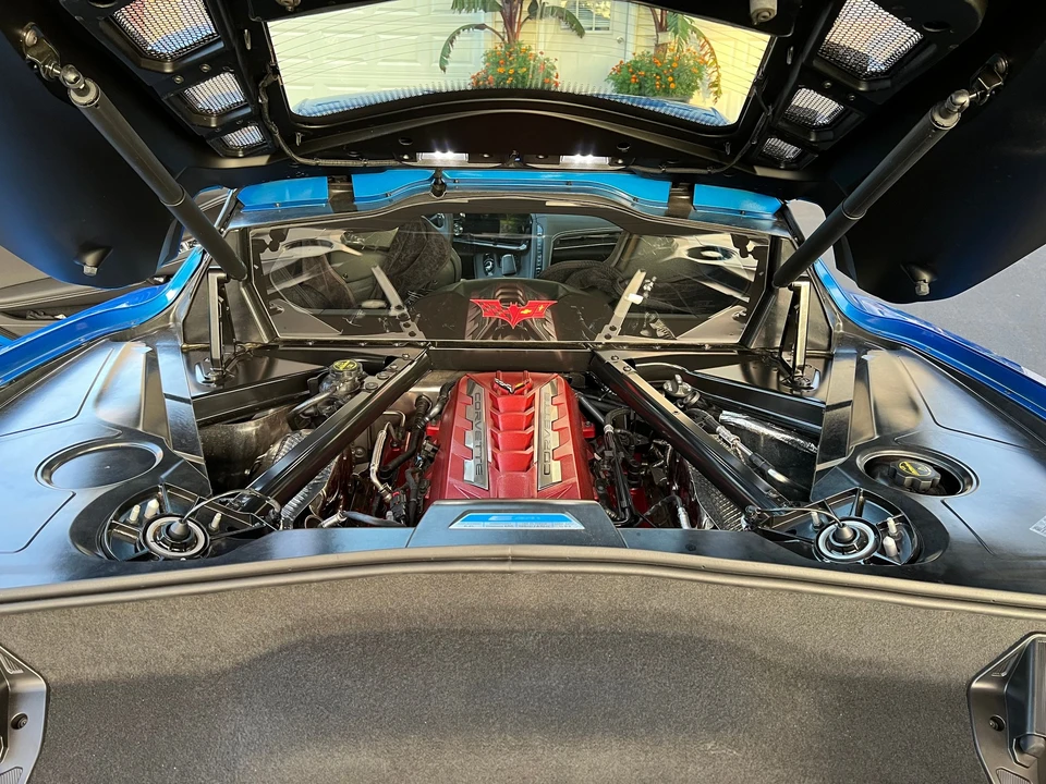 2025 Chevrolet Corvette C8 E-Ray - Image 11 of 17