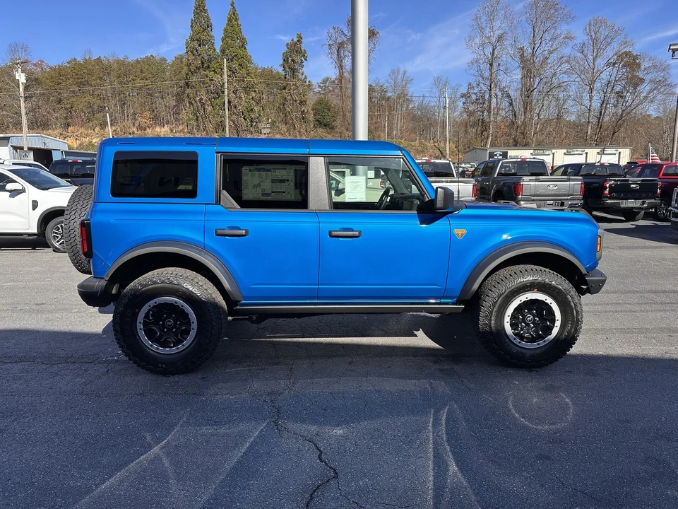 2025 Ford Bronco 6th Gen - Image 5 of 21