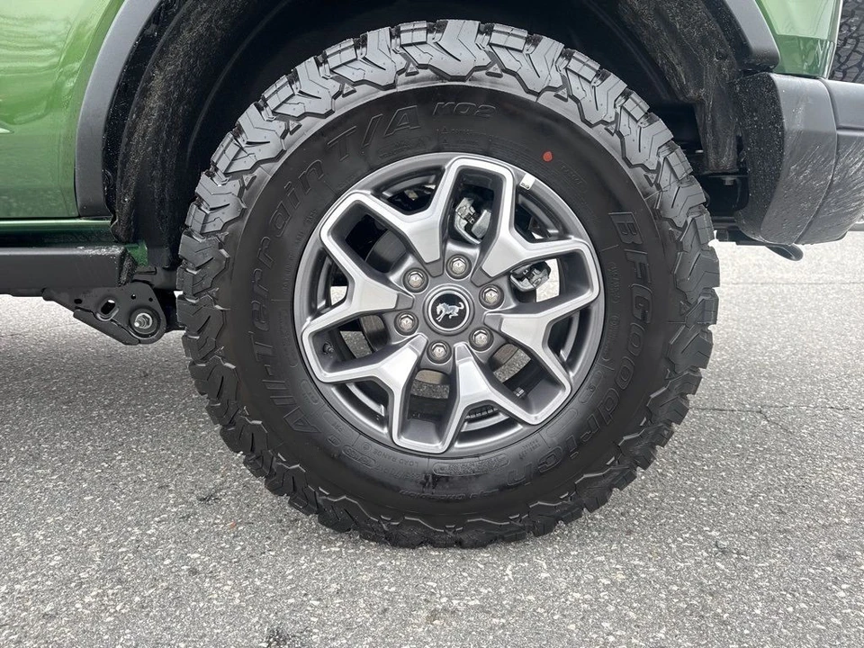 2025 Ford Bronco 6th Gen - Image 29 of 31