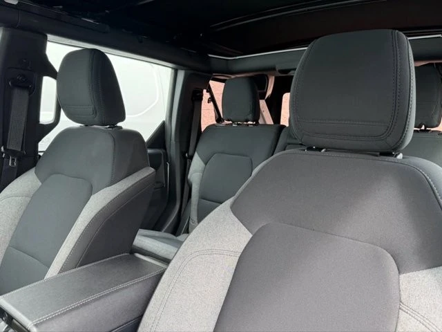 2025 Ford Bronco 6th Gen - Image 14 of 21