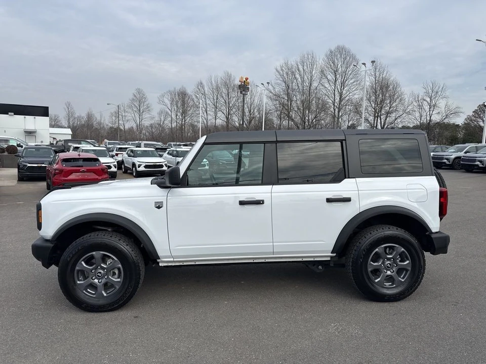 2025 Ford Bronco 6th Gen - Image 2 of 21