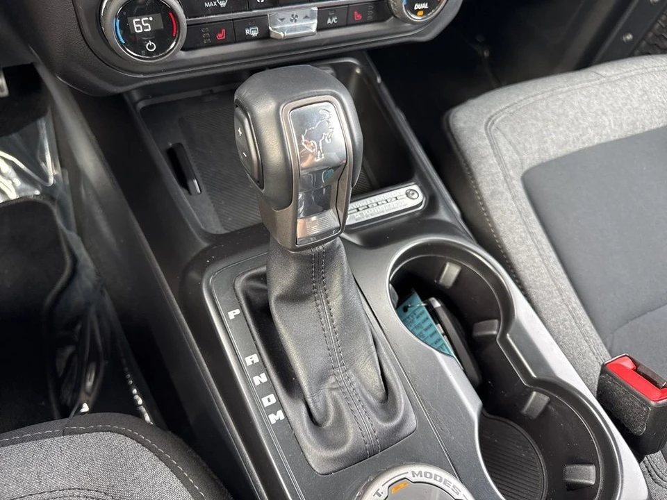 2025 Ford Bronco 6th Gen - Image 16 of 21