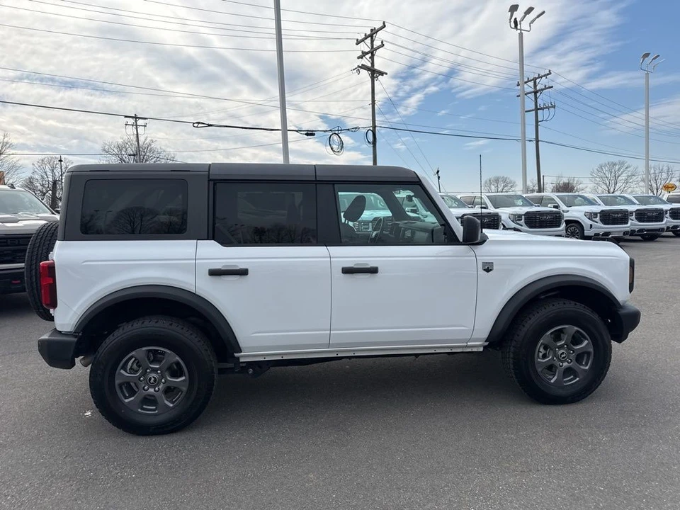 2025 Ford Bronco 6th Gen - Image 6 of 21