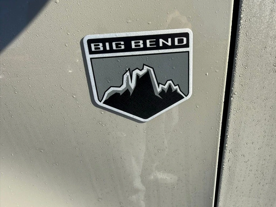 2025 Ford Bronco 6th Gen - Image 9 of 21