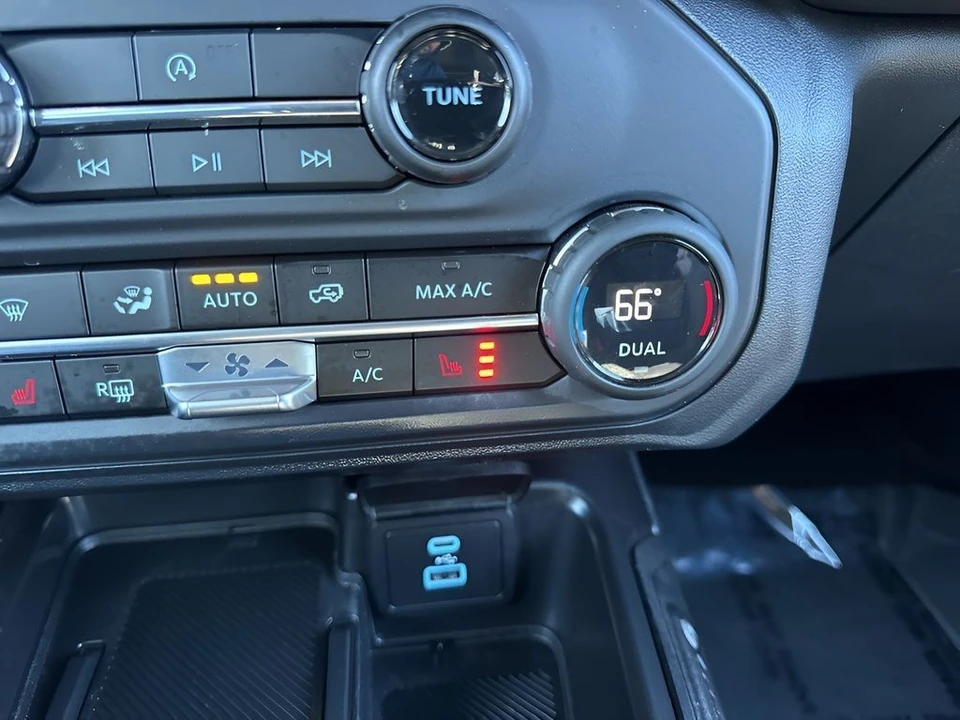 2025 Ford Bronco 6th Gen - Image 20 of 21