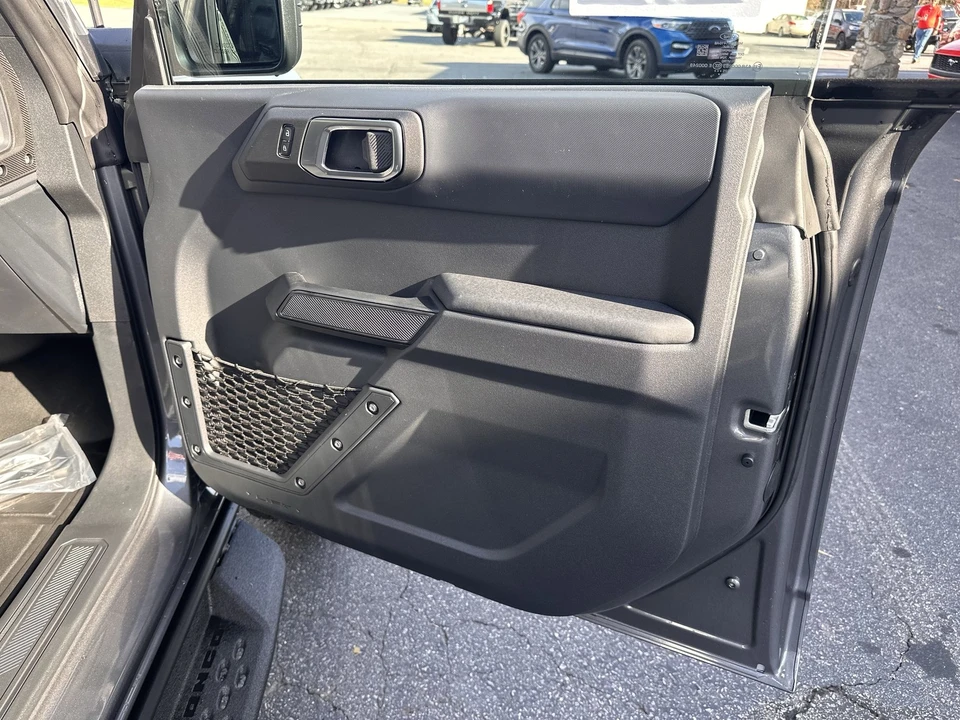 2025 Ford Bronco 6th Gen - Image 13 of 21