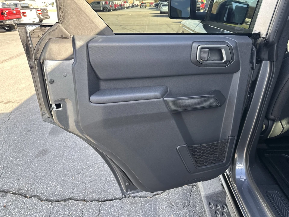 2025 Ford Bronco 6th Gen - Image 11 of 21