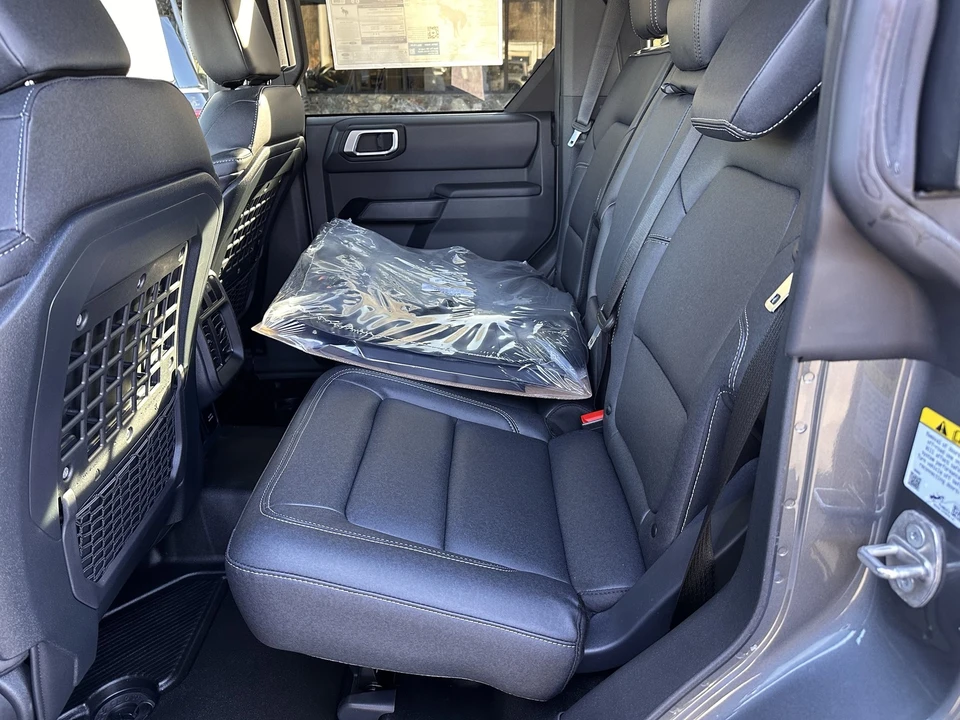 2025 Ford Bronco 6th Gen - Image 11 of 31