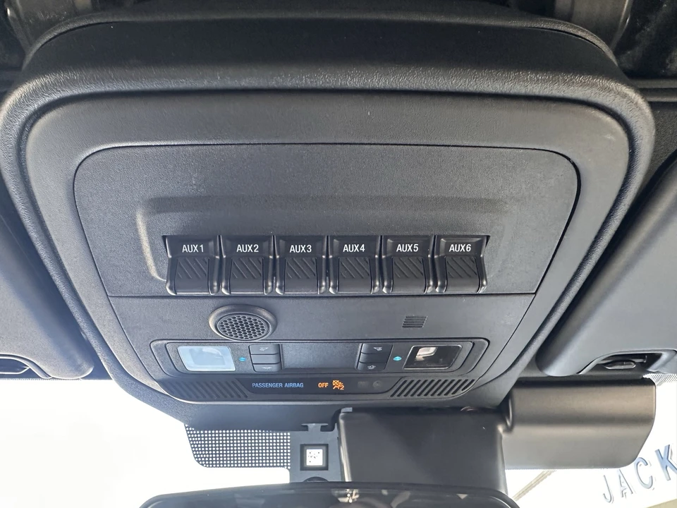 2025 Ford Bronco 6th Gen - Image 29 of 31