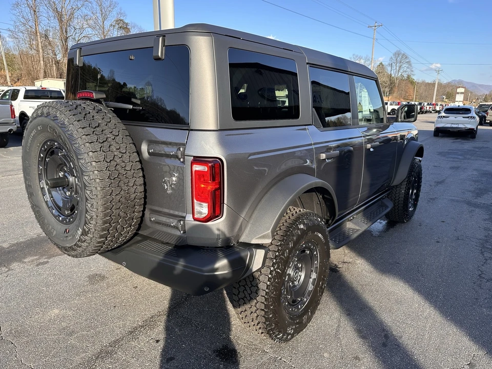 2025 Ford Bronco 6th Gen - Image 5 of 31