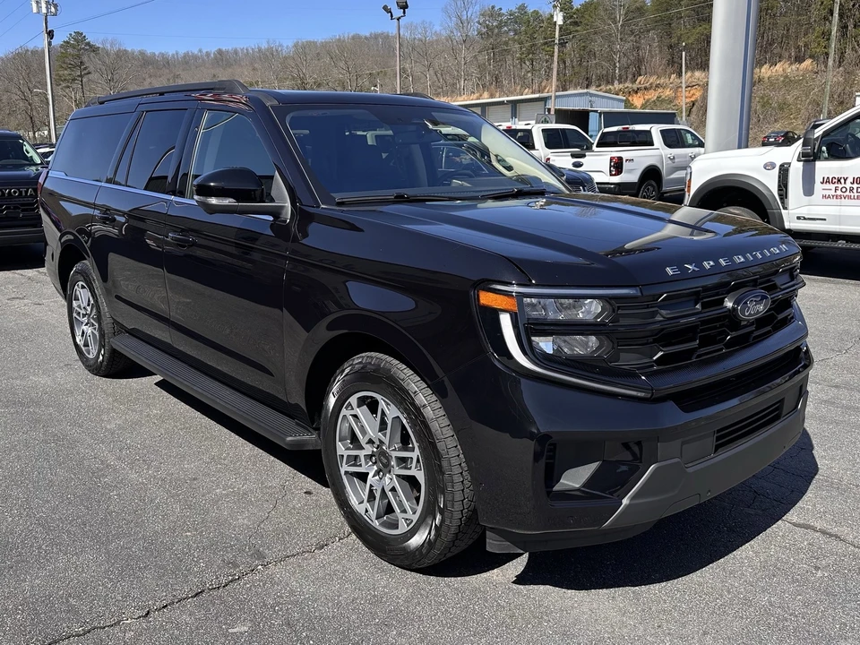 2025 Ford Expedition 5th Gen - Image 4 of 21