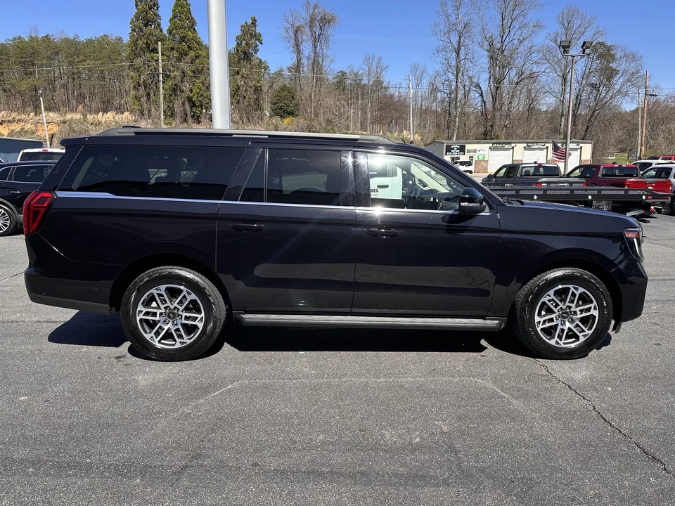 2025 Ford Expedition 5th Gen - Image 5 of 21