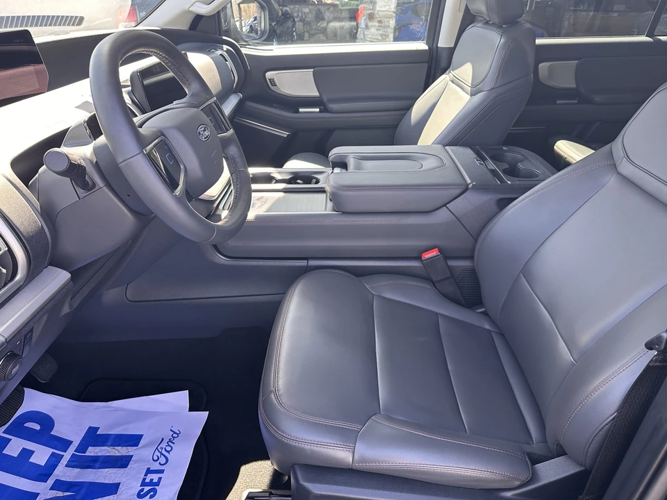 2025 Ford Expedition 5th Gen - Image 10 of 21