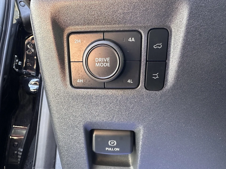 2025 Ford Expedition 5th Gen - Image 19 of 21