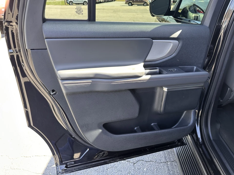 2025 Ford Expedition 5th Gen - Image 11 of 21