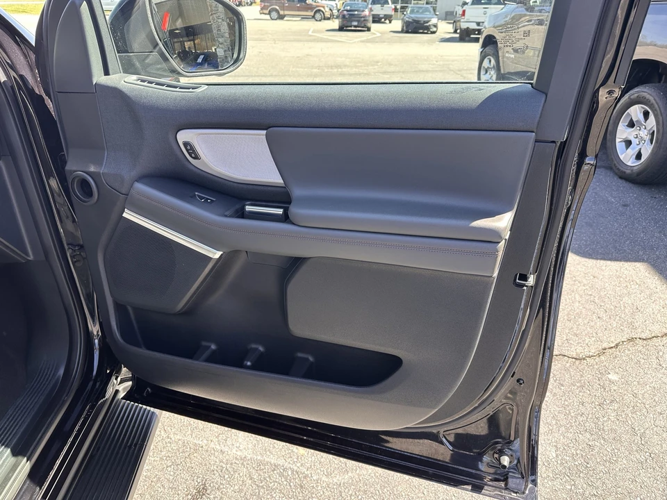 2025 Ford Expedition 5th Gen - Image 13 of 21