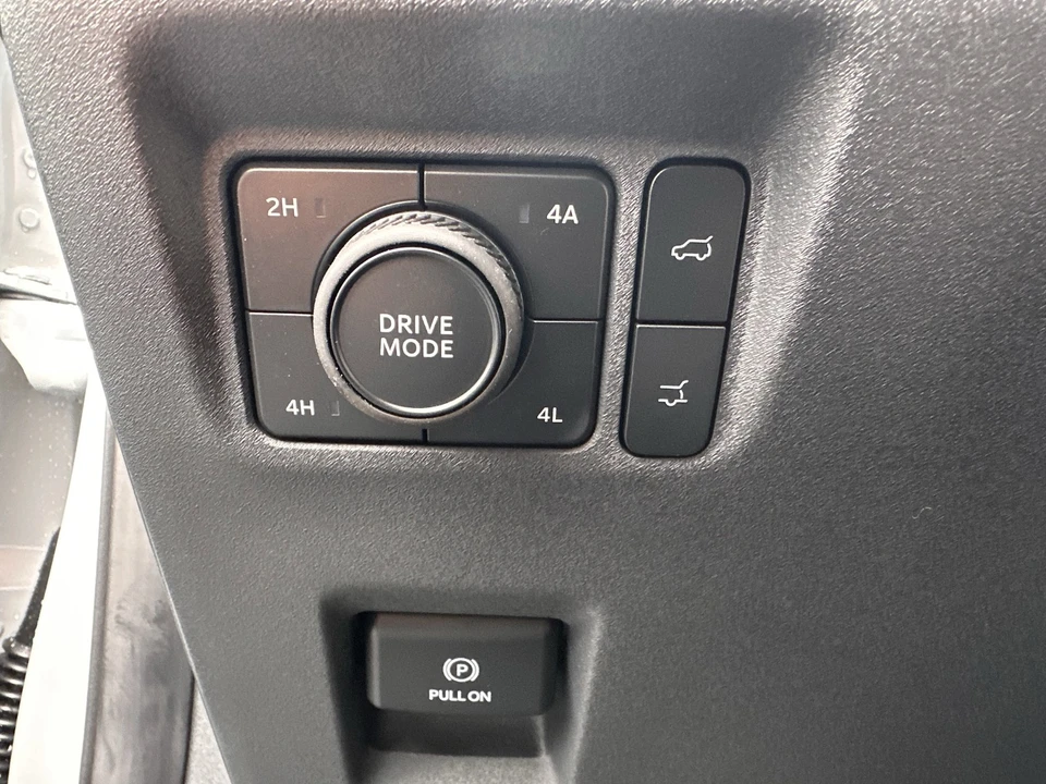 2025 Ford Expedition 5th Gen - Image 19 of 21