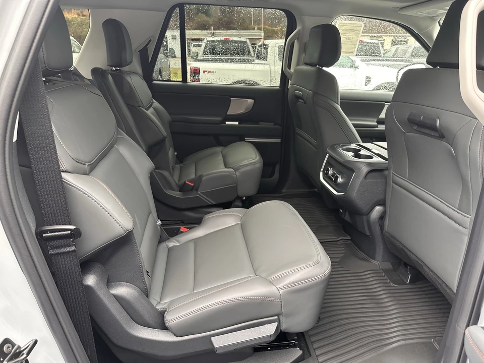 2025 Ford Expedition 5th Gen - Image 16 of 21