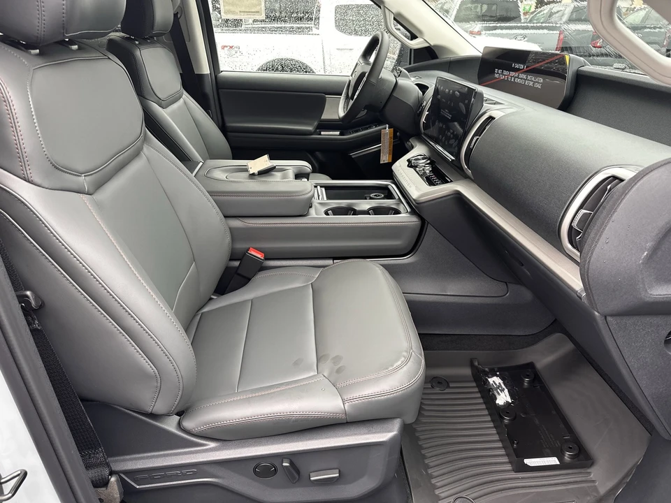2025 Ford Expedition 5th Gen - Image 14 of 21