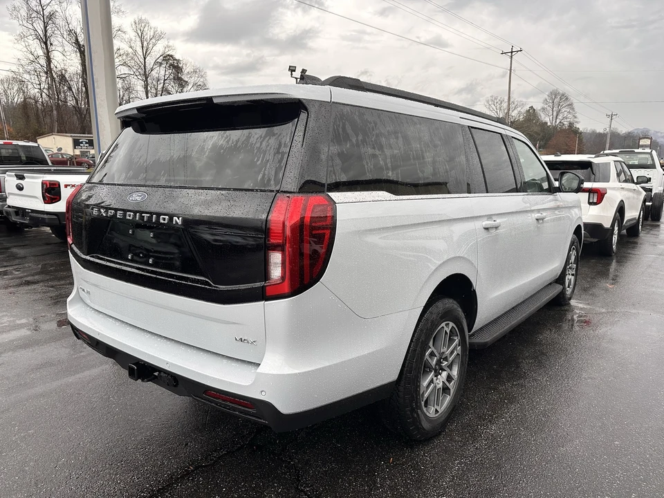 2025 Ford Expedition 5th Gen - Image 6 of 21