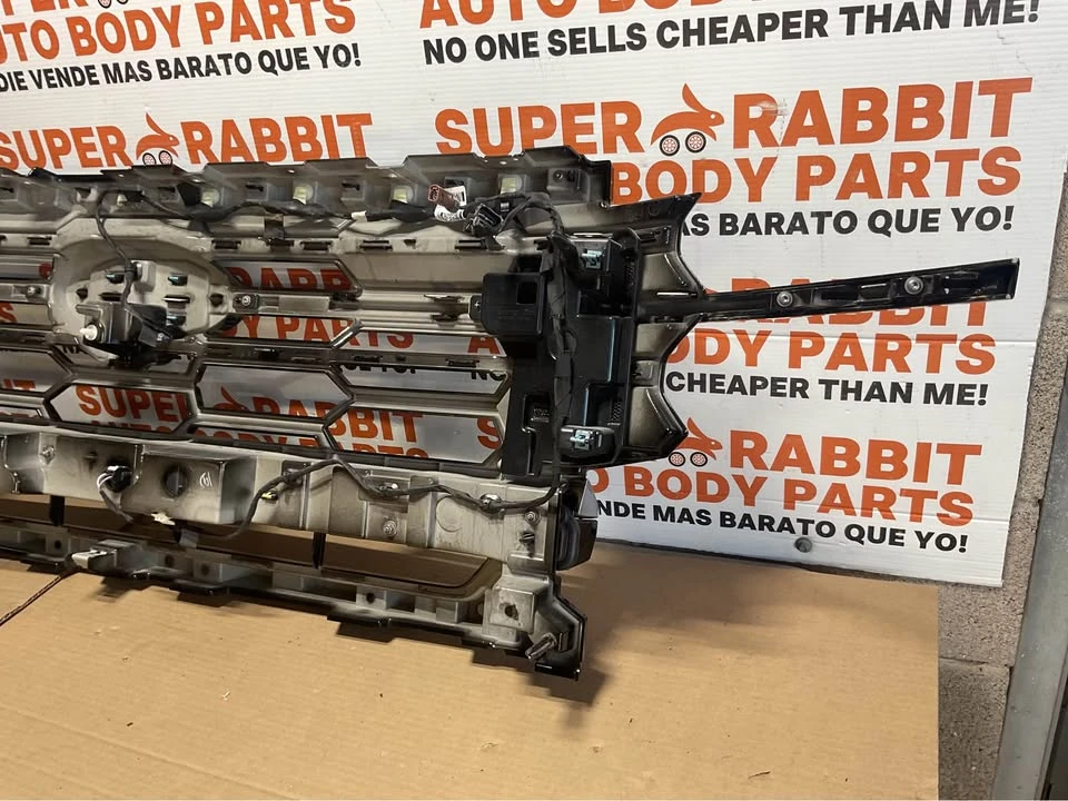 2025 Parts & Memorabilia Bodywork - Image 9 of 9