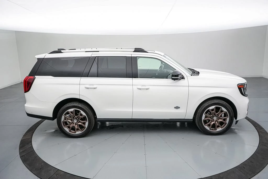 2025 Ford Expedition 5th Gen - Image 4 of 21