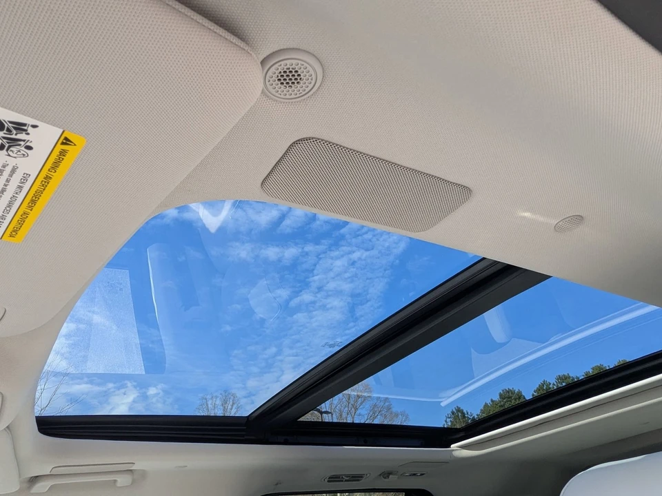 2025 Ford Expedition 5th Gen - Image 16 of 21