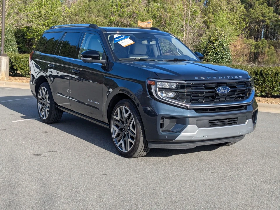 2025 Ford Expedition 5th Gen - Image 2 of 21