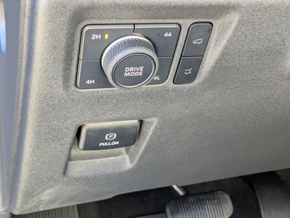 2025 Ford Expedition 5th Gen - Image 18 of 21
