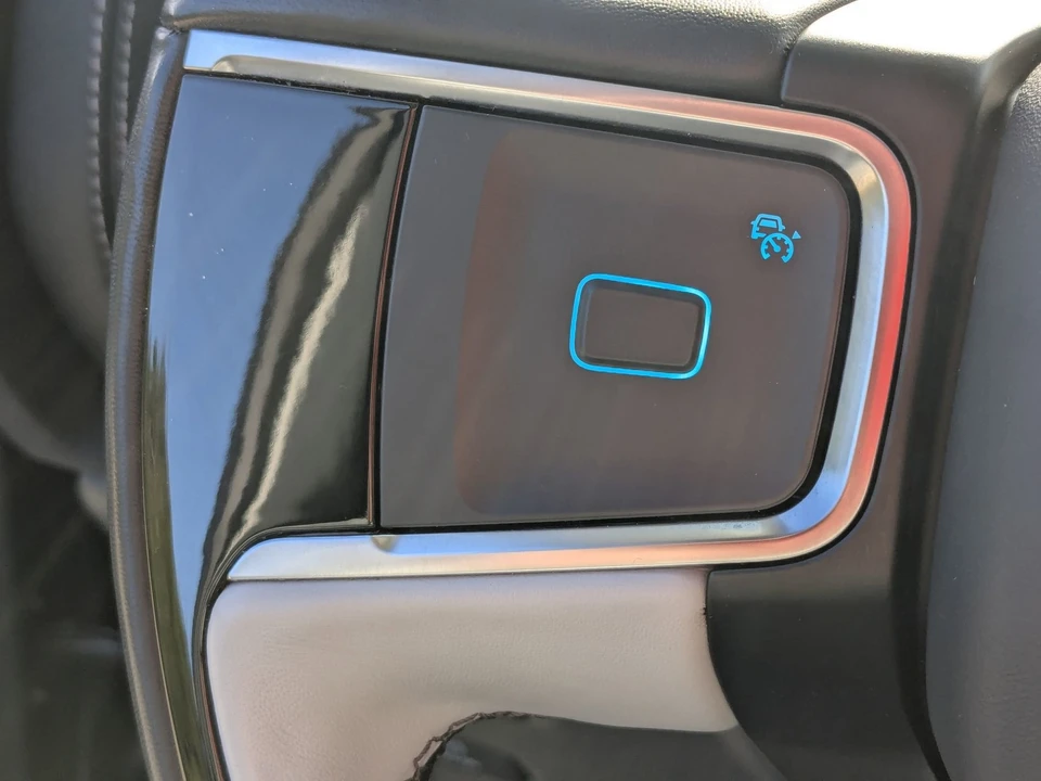 2025 Ford Expedition 5th Gen - Image 19 of 21