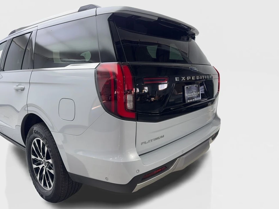 2025 Ford Expedition 5th Gen - Image 19 of 21
