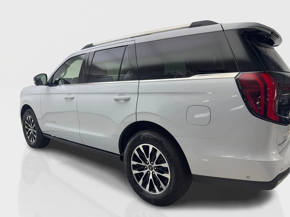 2025 Ford Expedition 5th Gen - Image 14 of 21