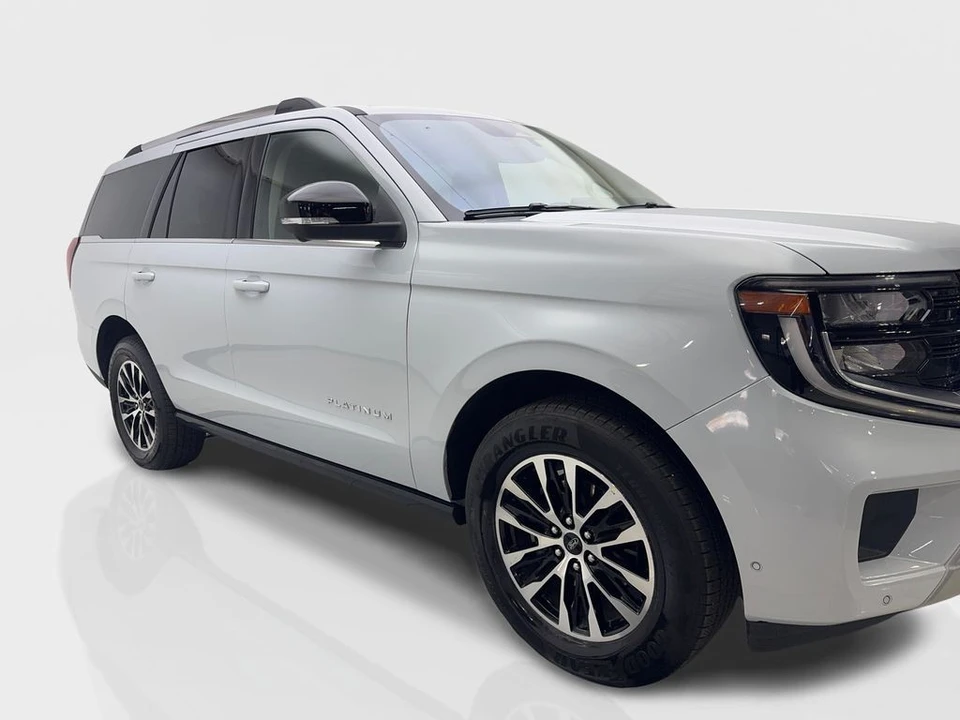 2025 Ford Expedition 5th Gen - Image 12 of 21