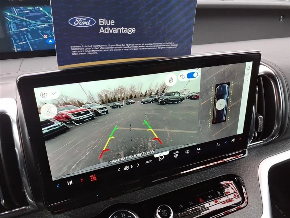 2025 Ford Expedition 5th Gen - Image 11 of 21