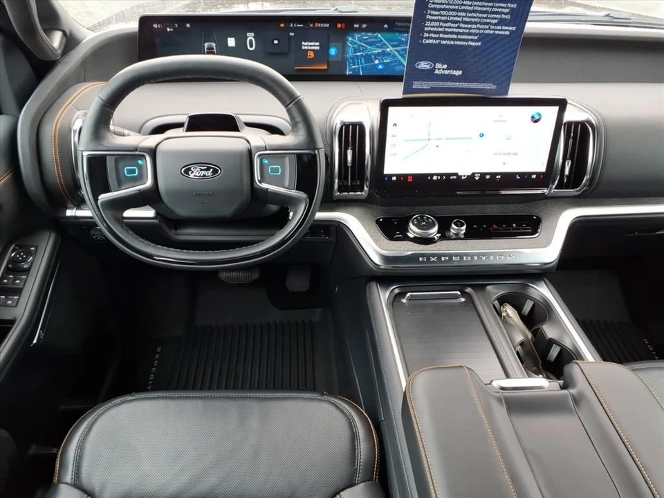 2025 Ford Expedition 5th Gen - Image 9 of 21