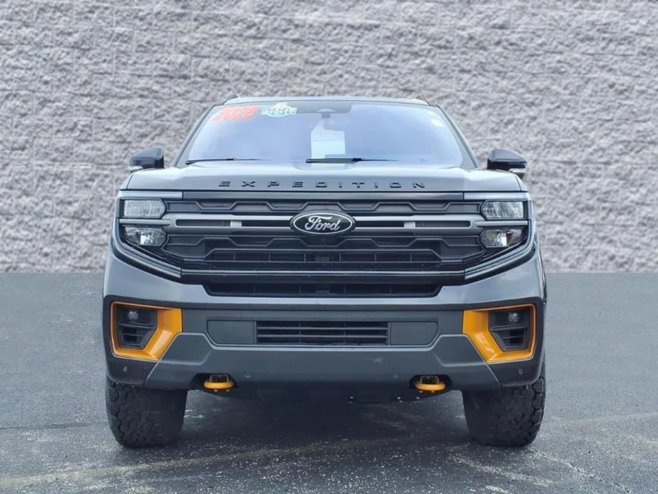 2025 Ford Expedition 5th Gen - Image 2 of 21