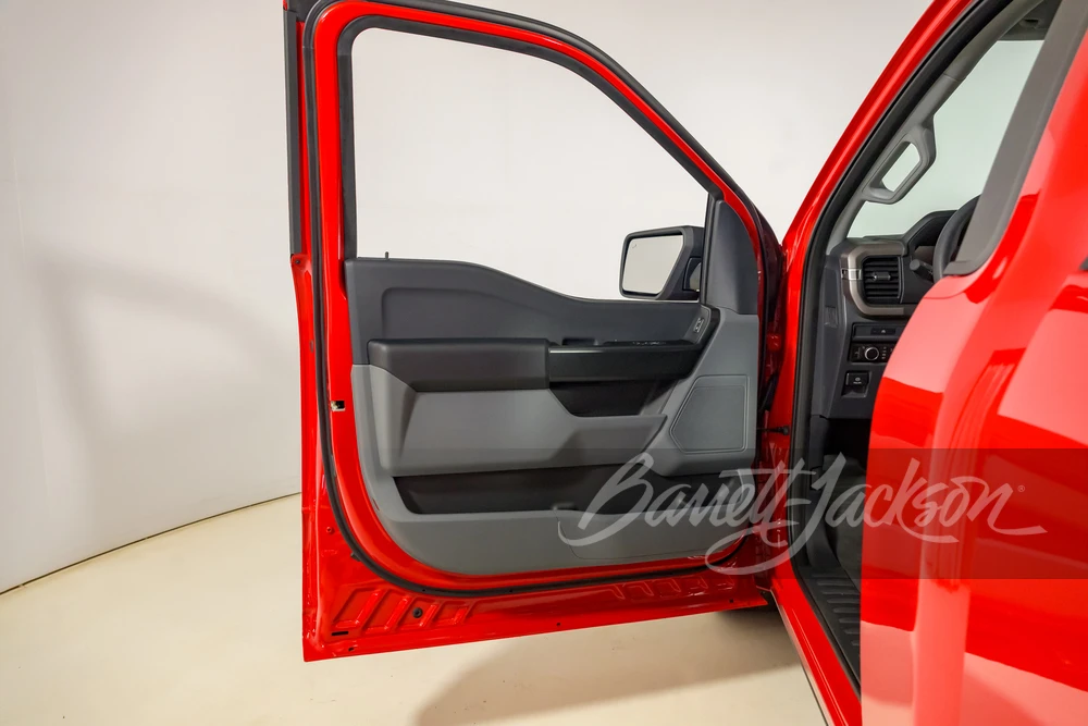2025 Ford F-150 14th Gen - Image 17 of 31