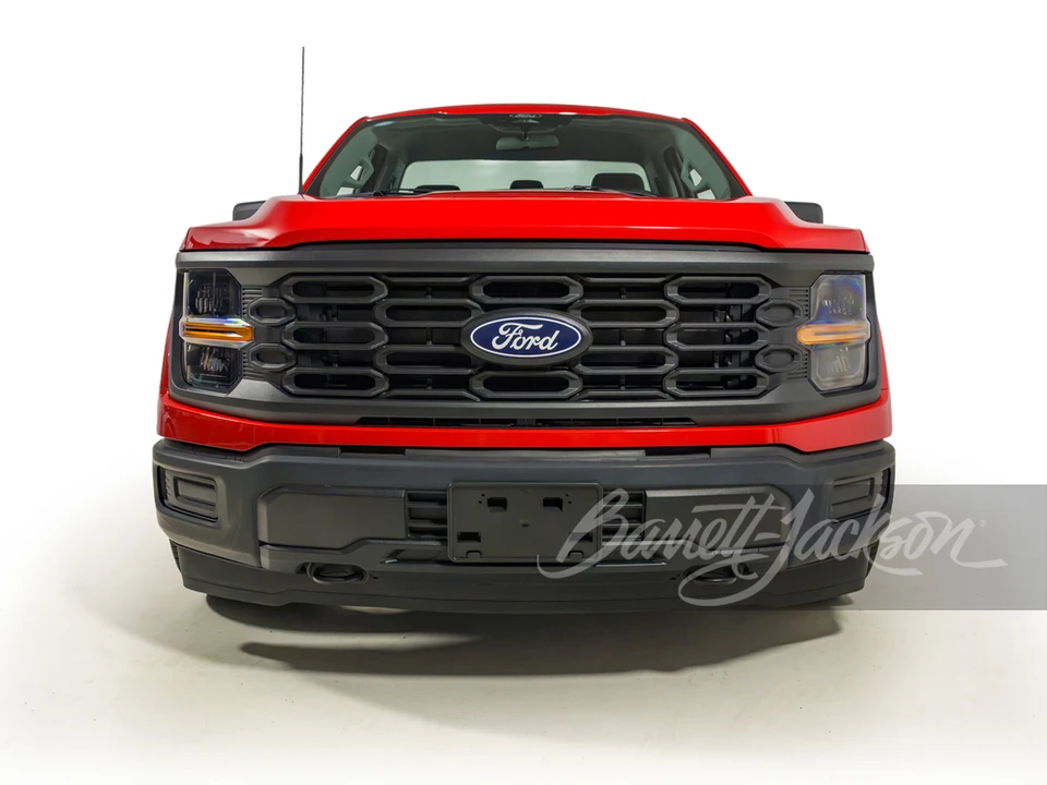 2025 Ford F-150 14th Gen - Image 24 of 31