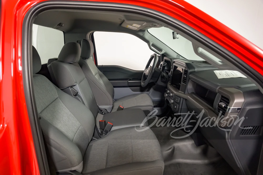2025 Ford F-150 14th Gen - Image 13 of 31