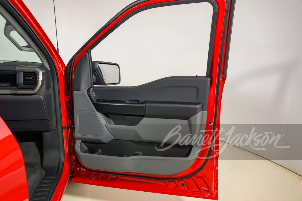2025 Ford F-150 14th Gen - Image 12 of 31