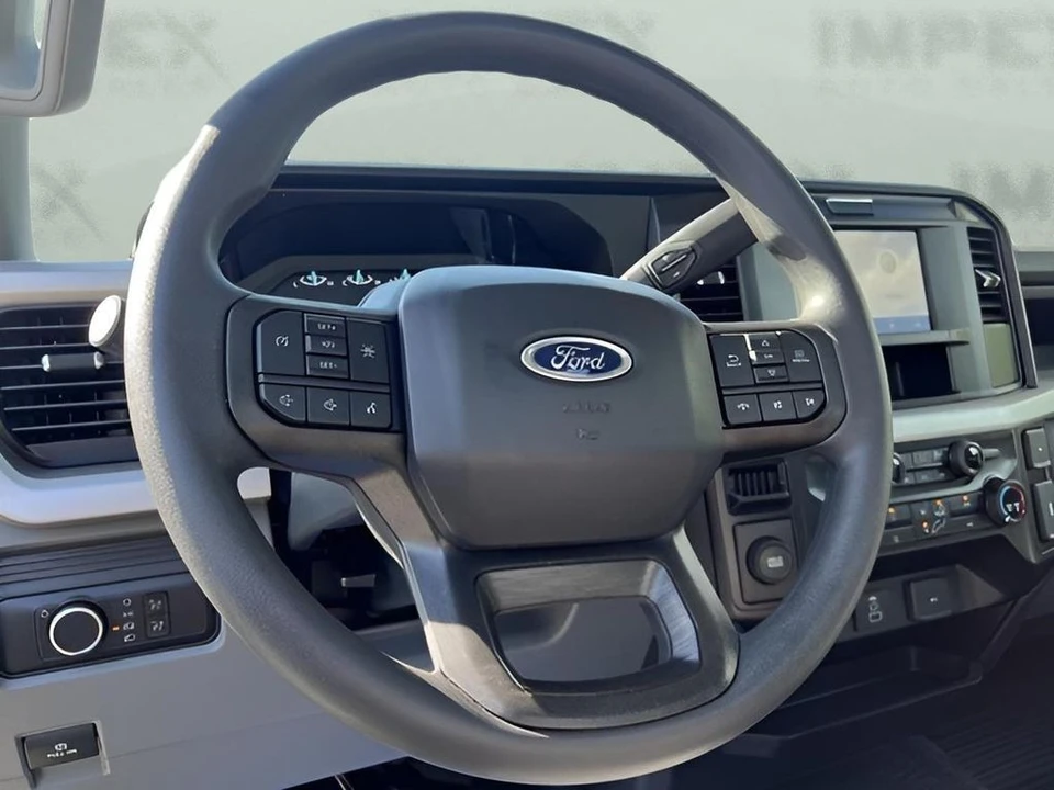 2025 Ford Super Duty 5th Gen - Image 13 of 21