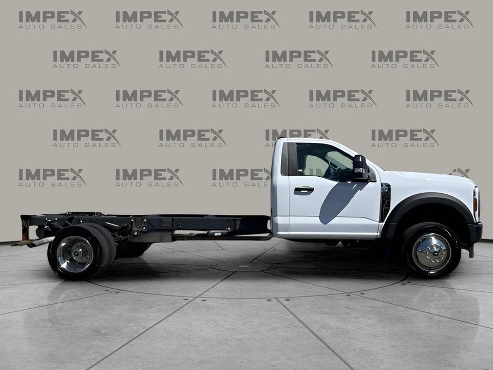 2025 Ford Super Duty 5th Gen - Image 6 of 21