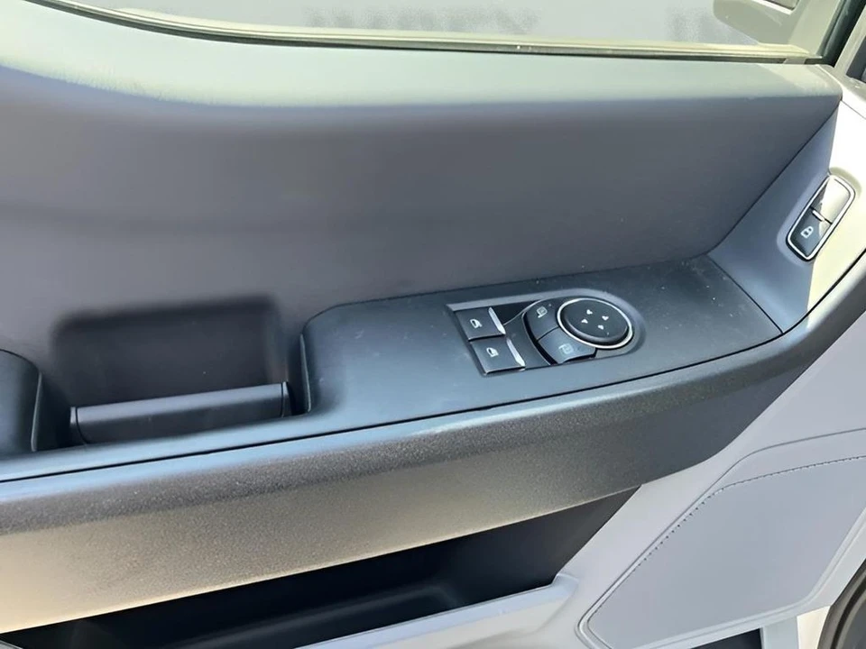 2025 Ford Super Duty 5th Gen - Image 10 of 21
