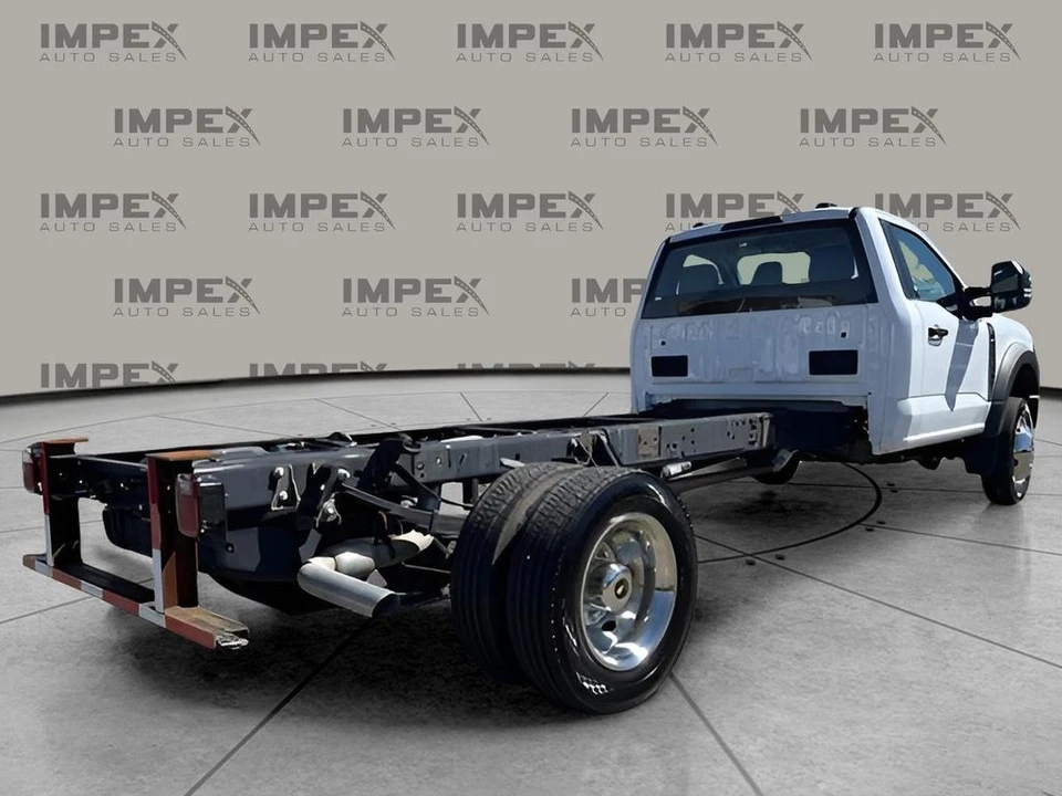 2025 Ford Super Duty 5th Gen - Image 5 of 21