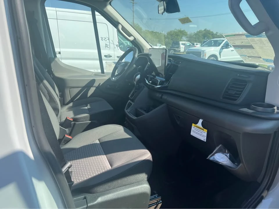 2025 Ford Transit - Image 3 of 4