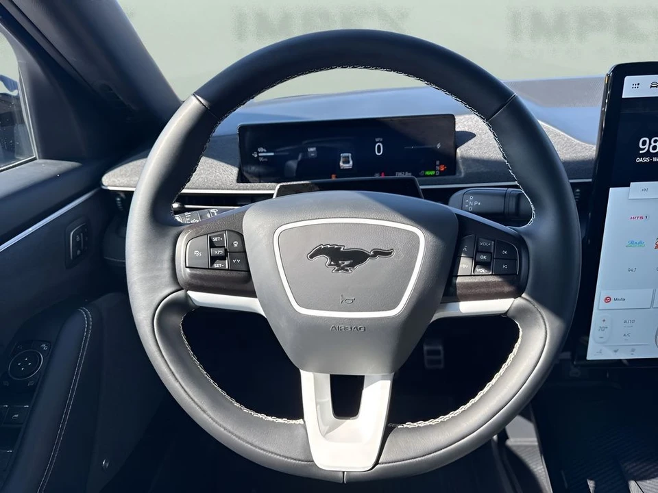 2025 Ford Mustang Mach-E - Image 14 of 31