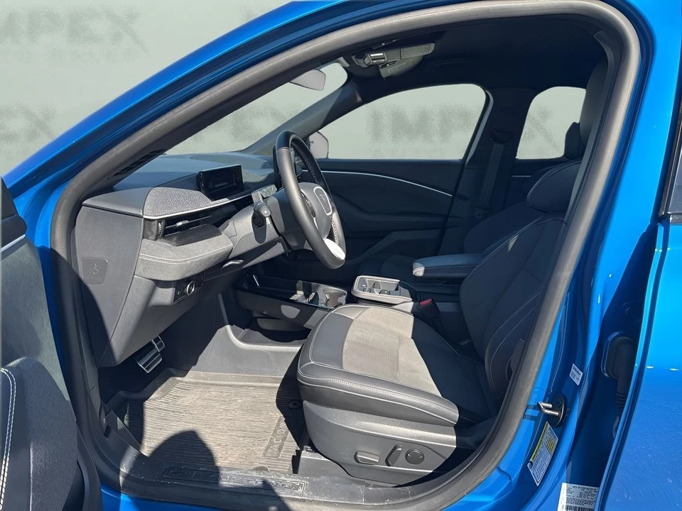 2025 Ford Mustang Mach-E - Image 9 of 31