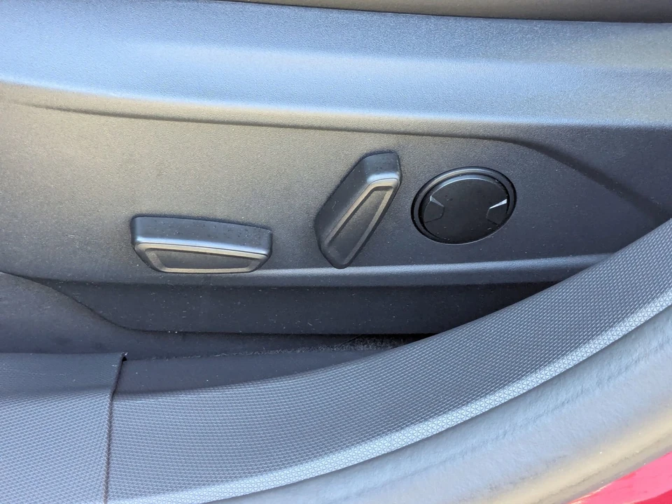 2025 Ford Mustang Mach-E - Image 17 of 21