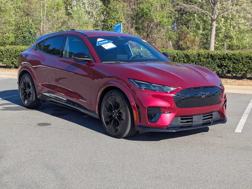 2025 Ford Mustang Mach-E - Image 2 of 21